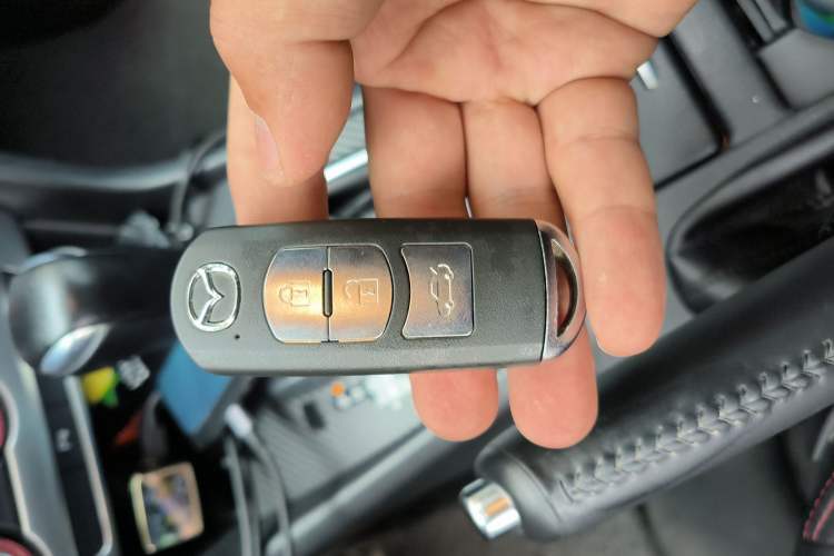 Used Mazda Atenza 2015 2.5L Blue Sky Sport Edition Vehicle Key