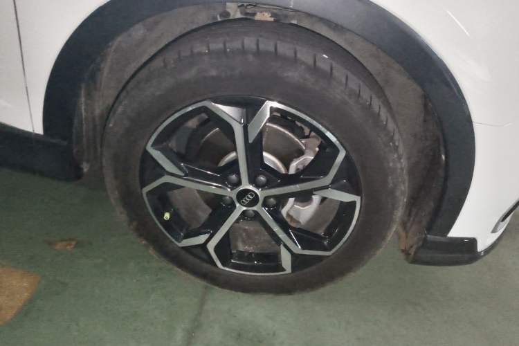 Used Audi Q3 2020 45 TFSI quattro Fashion Dynamic Model Exterior 4