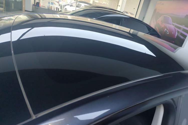 Used Tesla Model Y 2024 Rear-Wheel-Drive Version Roof