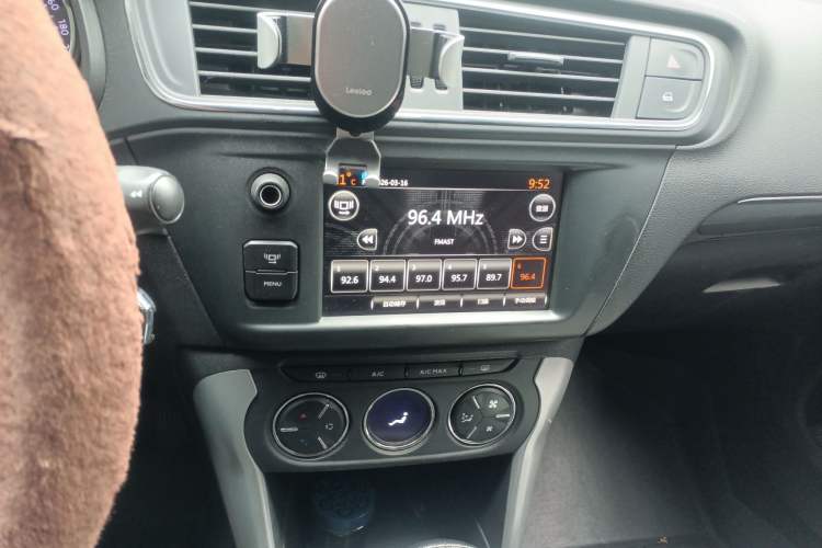 Used Citroen C3-XR 2017 230THP Automatic Pioneer Model Audio And AC Panel