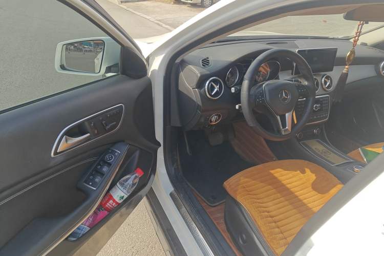 Used Mercedes-Benz GLA 2015 GLA 220 4MATIC Fashion Model