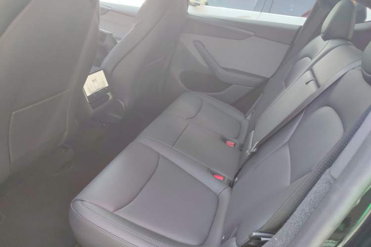 Used Tesla Model Y 2026 Rear-Drive Model
