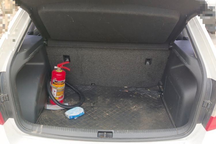 Used Skoda Rapid Spaceback 2014 1.6L Automatic Enjoyment Edition Trunk