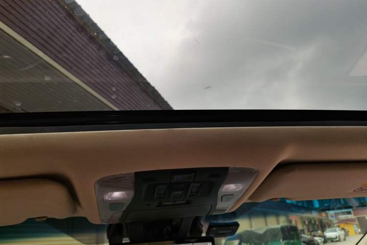 Used Toyota Vellfire 2021 Crown Dual-Engine 2.5L HV Prestige Edition Headliner