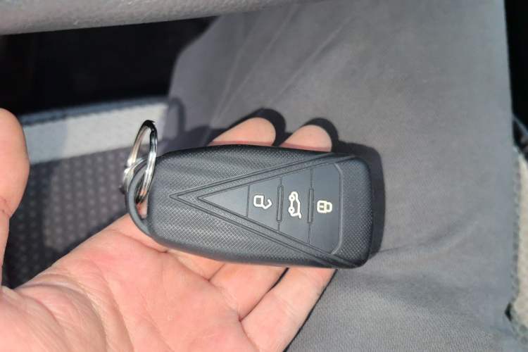 Used Venucia V 2021 260T Idol Edition