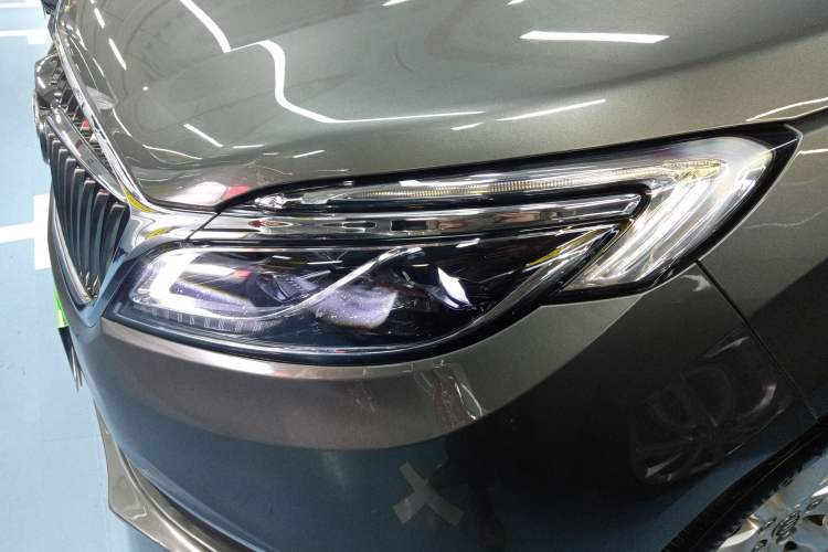 Used Buick GL8 2017 ES 28T Premium Version China V Standard
