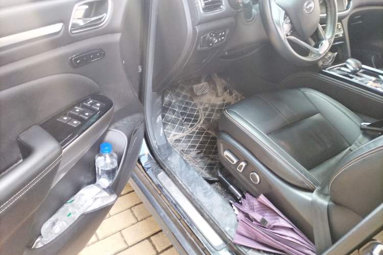 Used GAC Trumpchi GS8 2021 390T Four-Wheel Drive Dark Knight Edition