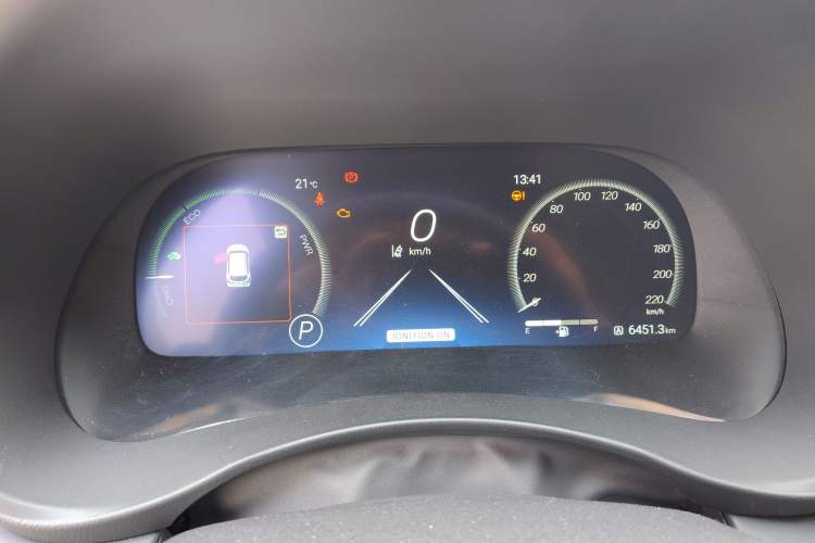 Used Toyota Crown Kluger 2026 Model 2.5L HEV All-Wheel-Drive Prestige Edition Instrument Cluster