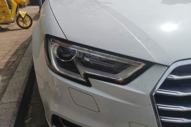 Used Audi A3 2019 Limousine 35 TFSI Ambition China V Right Front Headlight