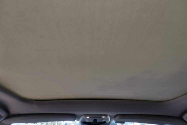 Used Volvo V40 2014 2.0T Zhiya Edition
