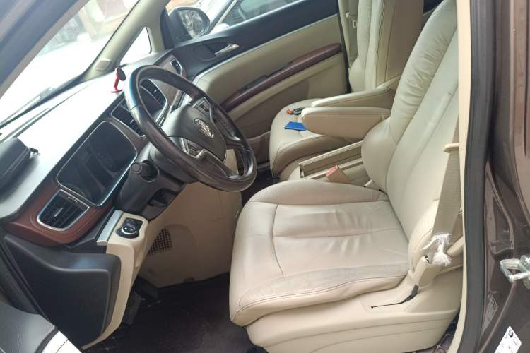 Used Buick GL8 2015 2.4L Luxury Business Premium Edition Left Front Seat