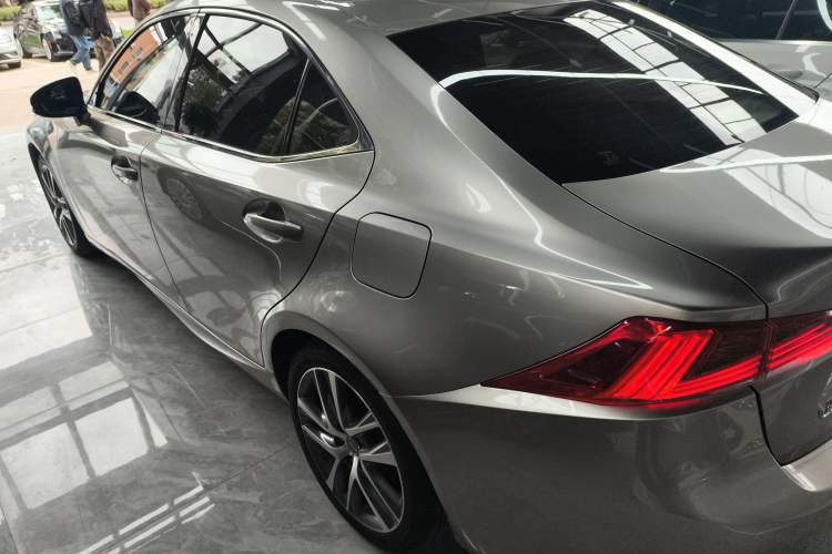 Used Lexus IS 2017 300 Leading Edition