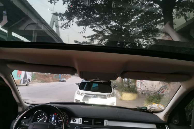 Used Land Rover Range Rover Evoque 2017 2.0T SE Smart Glow Edition
