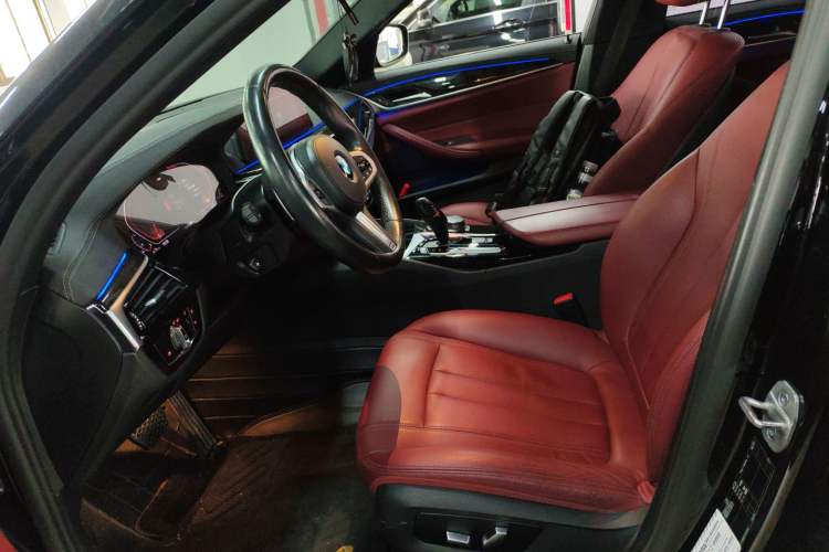 Used BMW 5 Series 2020 530Li Leading Model M Sport Package Left Front Seat