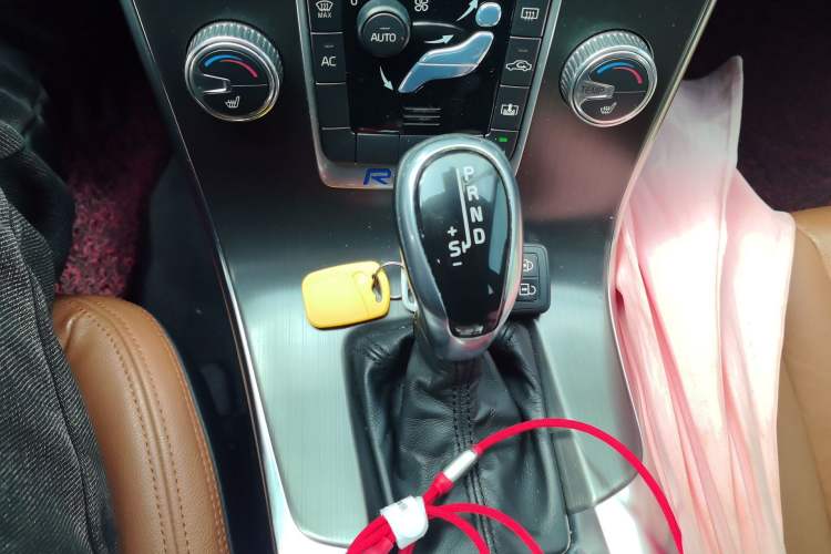 Used Volvo S60 2015 S60L T5 Intelligent Drive Edition
