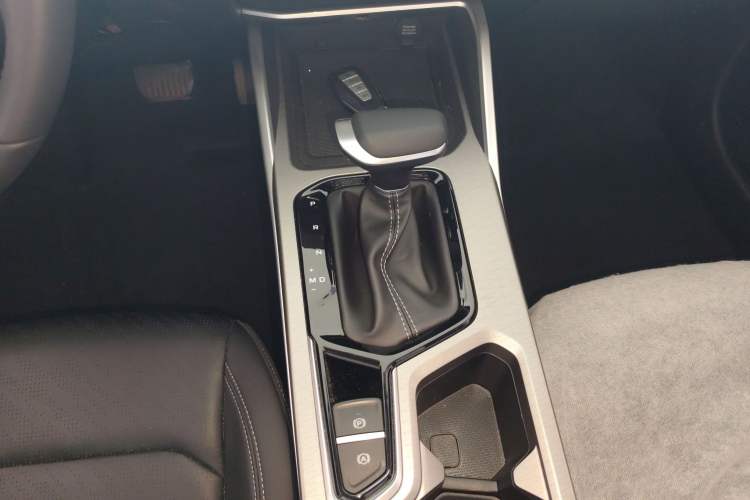 Used Geely Auto Emgrand 2023 4th Generation Champion Edition 1.5L CVT Luxury Model