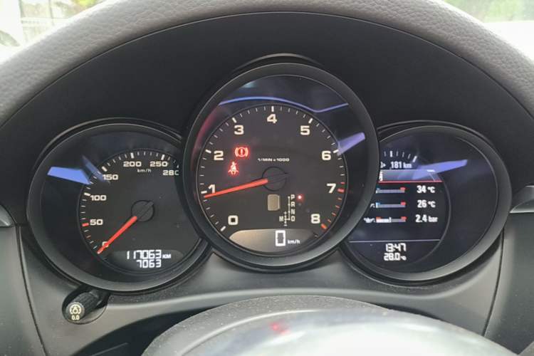 Used Porsche Macan 2017 Macan 2.0T
