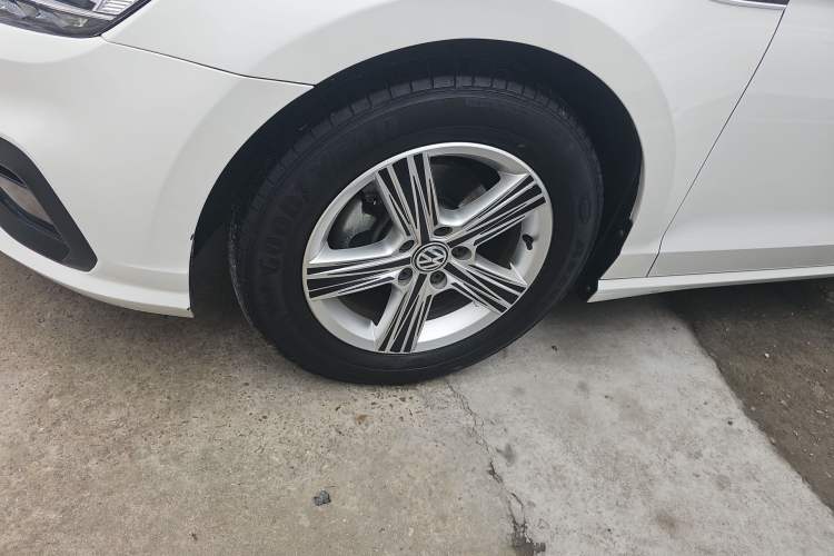 Used Volkswagen Lamando 2019 230TSI DSG Fashion Edition China VI