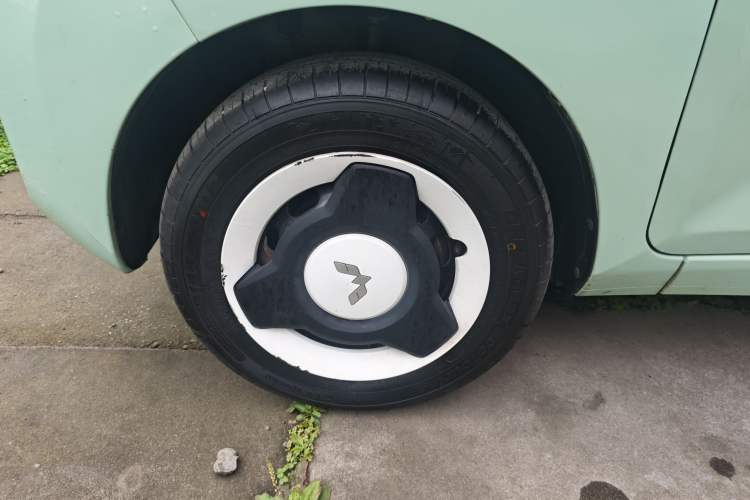 Used Wuling Hongguang MINIEV 2022 Macaron Premium Model – Lithium Iron Phosphate