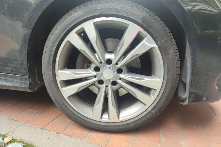 Used Mercedes-Benz E-Class 2015 E 260 L Sport & Fashion Model