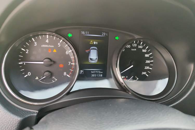 Used Nissan Qashqai 2016 2.0L CVT Elite Edition Instrument Cluster