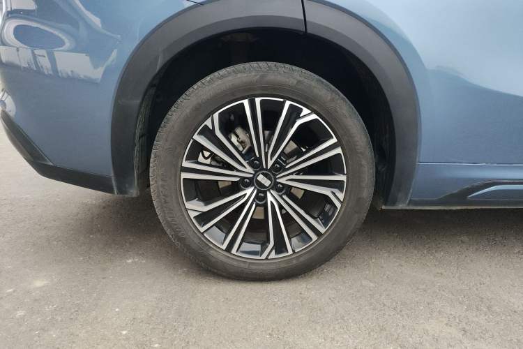 Used Geely Galaxy Galaxy Xingjian 7 EM-i 2025 120km Flagship Edition