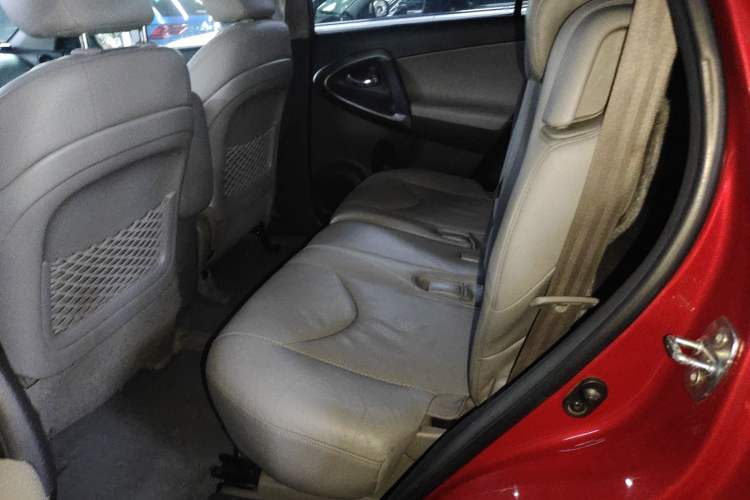 Used Toyota RAV4 2009 2.4L Automatic Luxury Edition