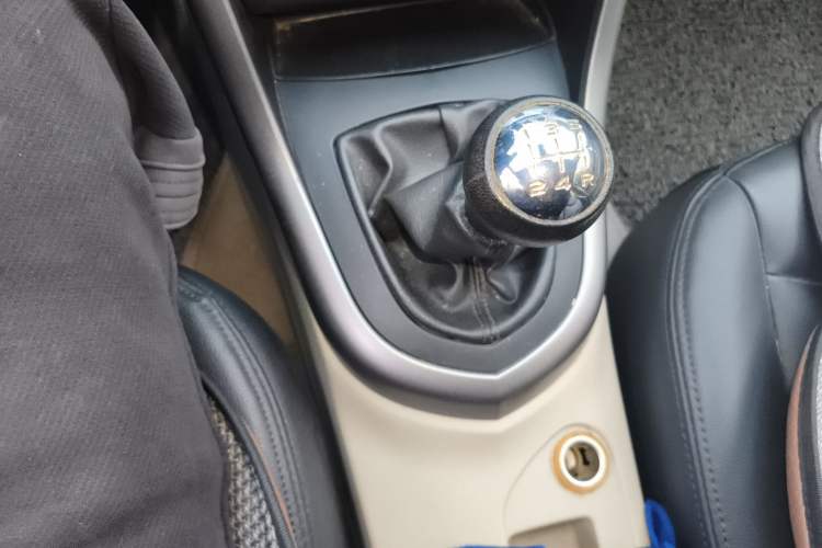 Used Peugeot 408 2011 1.6L Manual Luxury Edition Gear Lever