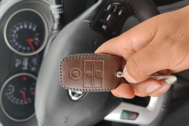 Used Kia Sportage R 2016 2.0L Automatic Two-Wheel Drive DLX Vehicle Key