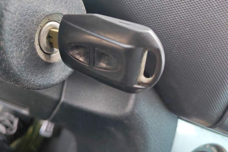 Used CHANGAN KAICHENG Ounuo S 2014 1.5L Base Version