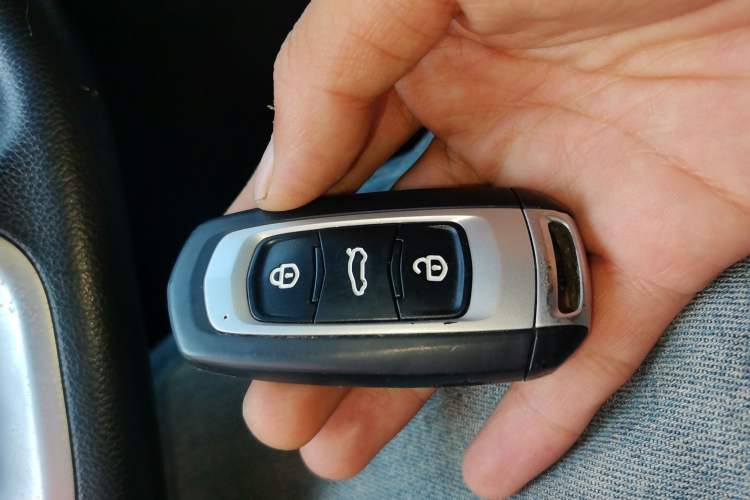 Used Geely Auto Emgrand X7 Sport 2018 1.8TD Automatic Two-Wheel Drive Zhiya Model Vehicle Key