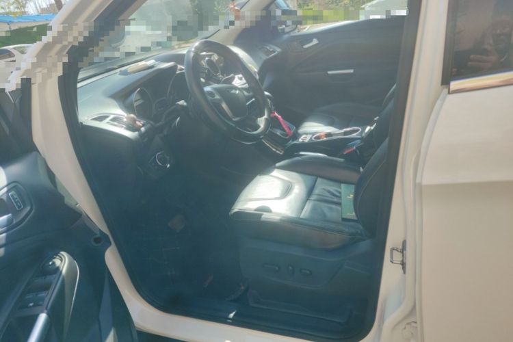 Used Ford Kuga 2013 2.0L GTDi Four-Wheel-Drive Sport Model
