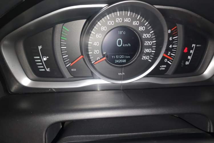 Used Volvo XC60 2017 T5 Smart Upgrade Edition