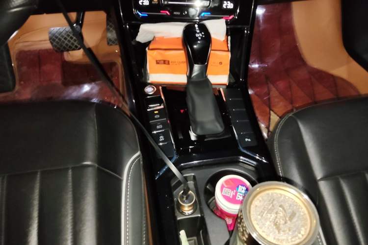 Used Volkswagen Passat 2023 Revised 280TSI Elite Edition Gear Lever