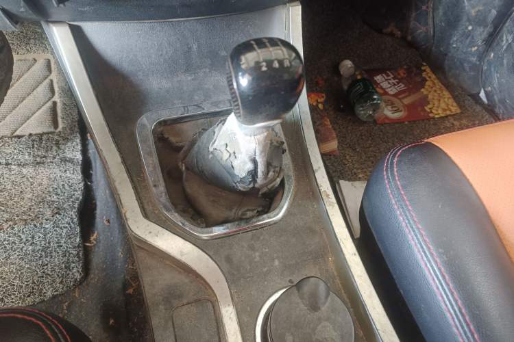 Used Huanghai Jiaolong 2015 2.8T Four-Wheel Drive Diesel Sport Edition JE493ZLQ4CB