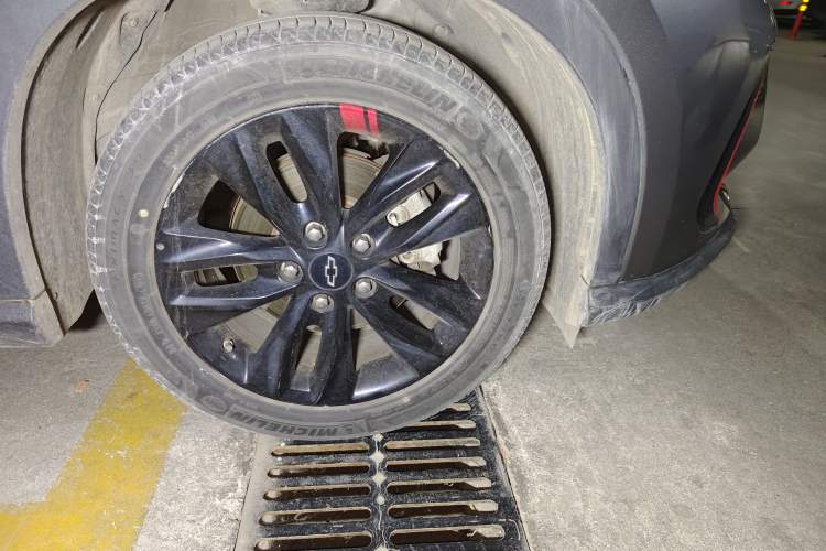 Used Chevrolet Orlando 2019 Redline 530T Automatic Enjoyment Version (5+2 Seating) China VI Right Front Wheel Hub