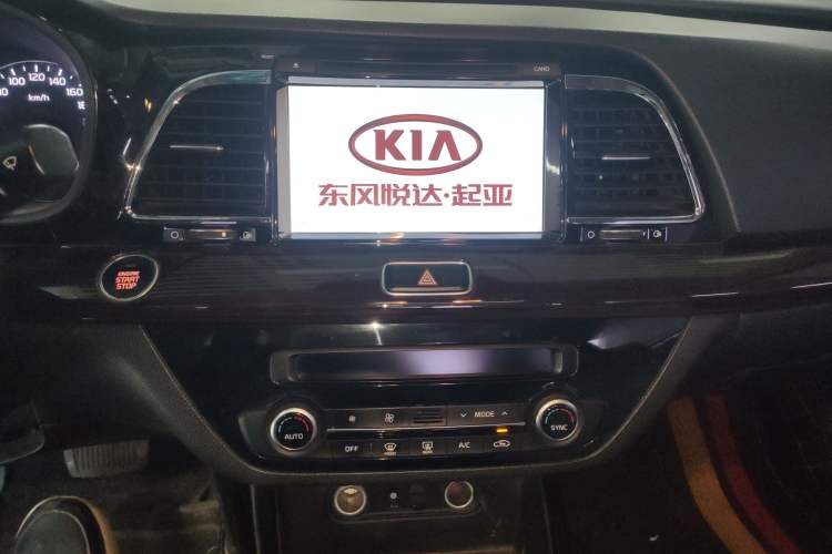 Used Kia K4 2014 1.8L Automatic GLS Audio And AC Panel
