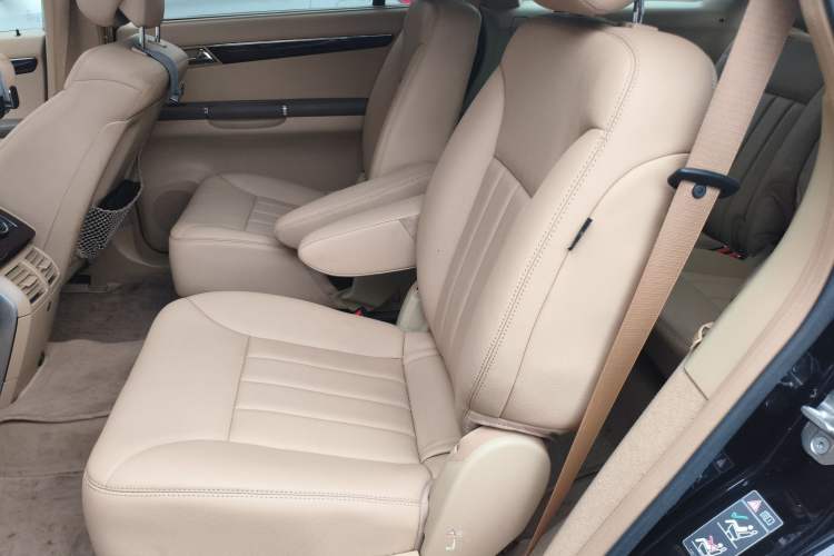 Used Mercedes-Benz R-Class 2009 R 300 L Business Model