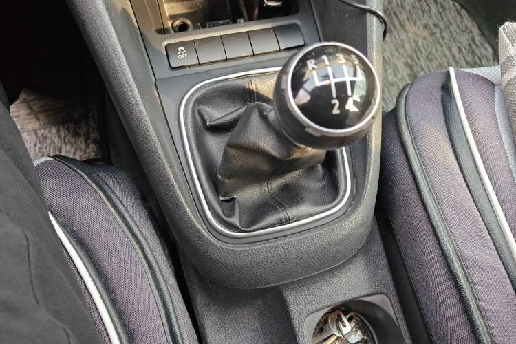 Used Volkswagen Golf 2012 1.6 Manual Fashion Edition