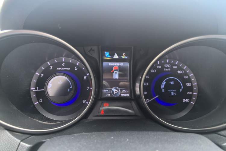 Used CHANGAN CS75 2014 1.8T Automatic Elite Model China IV Standard
