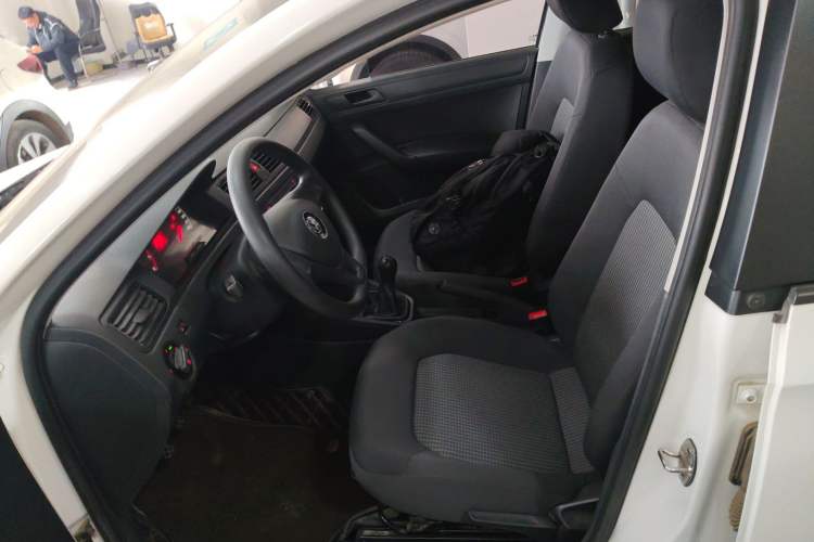 Used Volkswagen Santana 2019 1.5L Manual Fashion Edition China VI Standard Left Front Seat