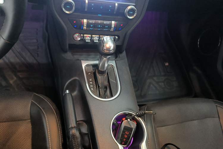 Used Ford Mustang 2020 2.3L EcoBoost Gear Lever