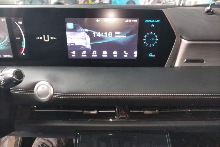 Used NETA U 2022 Zhi 400 Lithium-Nickel-Manganese-Cobalt Energy System
