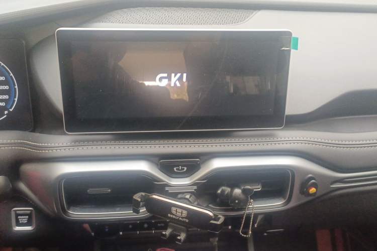 Used Geely Auto Haoyue 2020 1.8TD DCT Luxury 7-Seater Audio And AC Panel