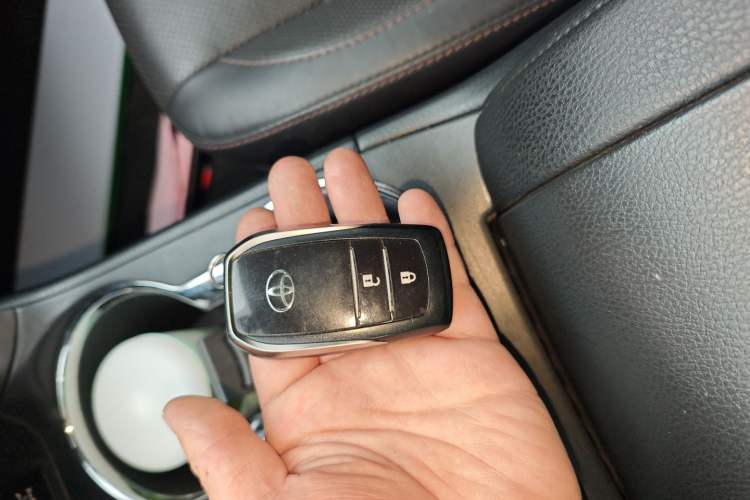 Used Toyota Highlander 2015 2.0T Four-Wheel Drive Luxury Edition 7-Seater
