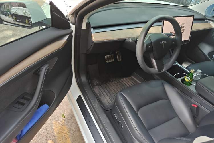 Used Tesla Model 3 2022 Rear-Wheel-Drive Version