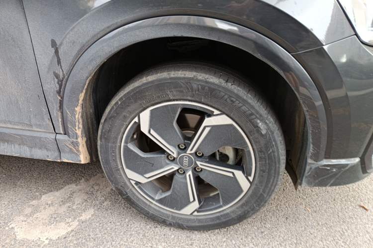 Used Audi Q2L e-tron 2022 Q2L e-tron Pure Electric Smart Enjoyment Model
