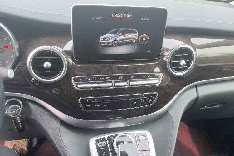 Used Mercedes-Benz V-Class 2018 V 260 L Prestige Extended Version China VI