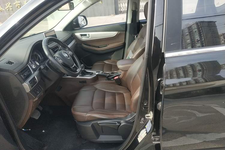 Used FORTHING Joyear X5 2017 1.6L CVT Luxury Model
