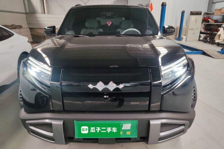 Used Formula Leopard Titanium 3 2025 501KM All-Wheel Drive Intelligent Driving Ultra Version